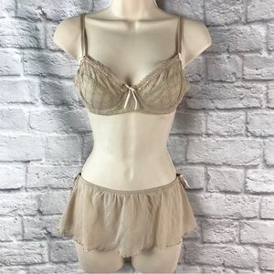 Gilligan & O’Malley Thong Skirt 20’s Gatsby Nude‎ EUC